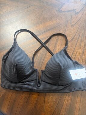 SHADE & SHORE- Black Ribbed V-Notch Bikini tip-36D- NTW- top only
